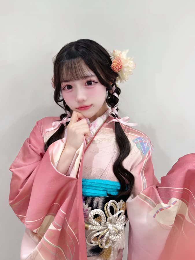 星野 あみ(ほしの あみ)【レッド】プロフィール|MEGAFON【メガフォン】画像