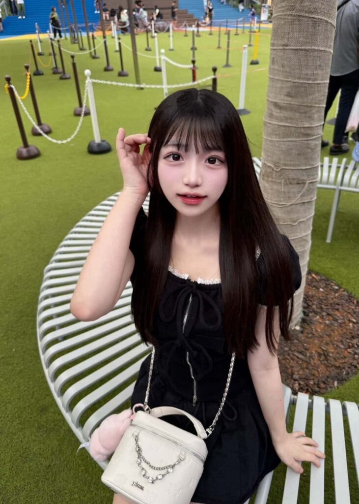 星野 あみ（ほしの あみ）【レッド】プロフィール｜MEGAFON【メガフォン】画像