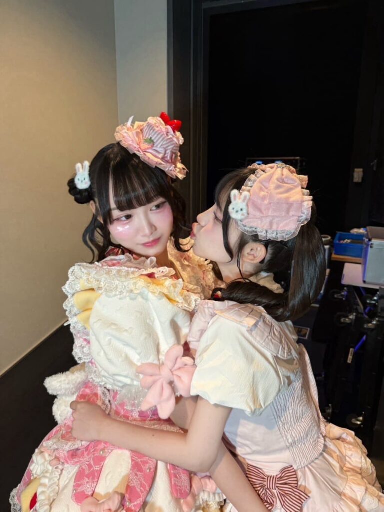 星野 あみ(ほしの あみ)【レッド】プロフィール|MEGAFON【メガフォン】画像