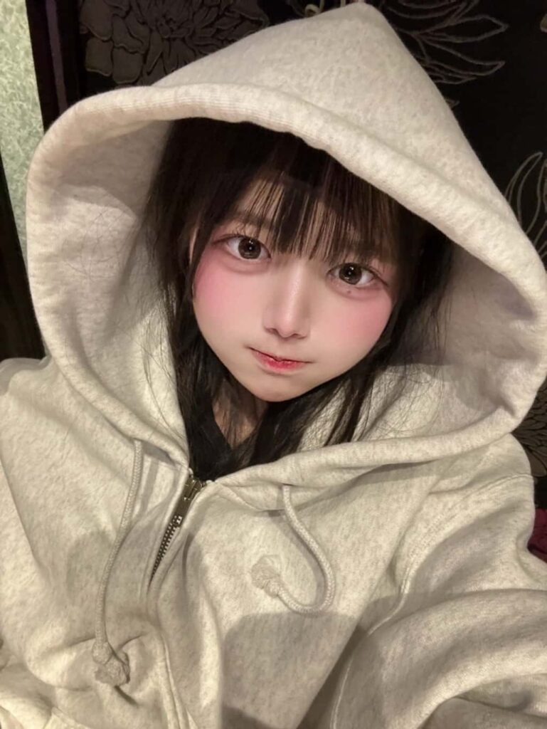 明音 いろは(らむね いろは)【ブルー】プロフィール|MEGAFON【メガフォン】画像