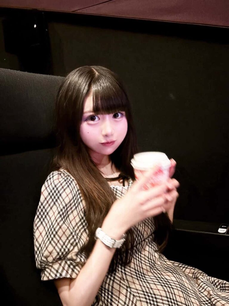 羽雲 ろこ(わくも ろこ)【スカイブルー】プロフィール|MEGAFON【メガフォン】画像