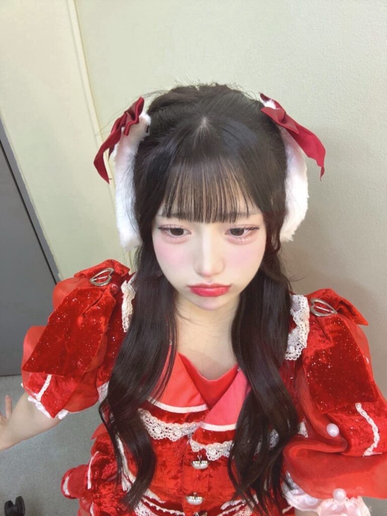 星野 あみ(ほしの あみ)【レッド】プロフィール|MEGAFON【メガフォン】画像