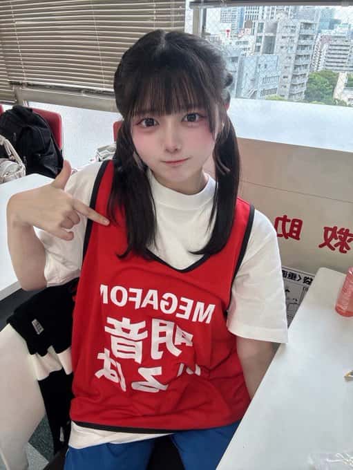 明音 いろは(らむね いろは)【ブルー】プロフィール|MEGAFON【メガフォン】画像