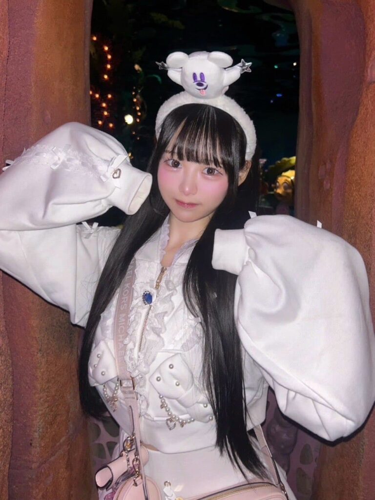 好実 れん（このみ れん）【ピンク】プロフィール｜MEGAFON【メガフォン】画像