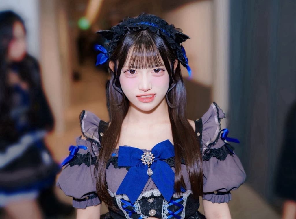 星野 あみ(ほしの あみ)【レッド】プロフィール|MEGAFON【メガフォン】画像