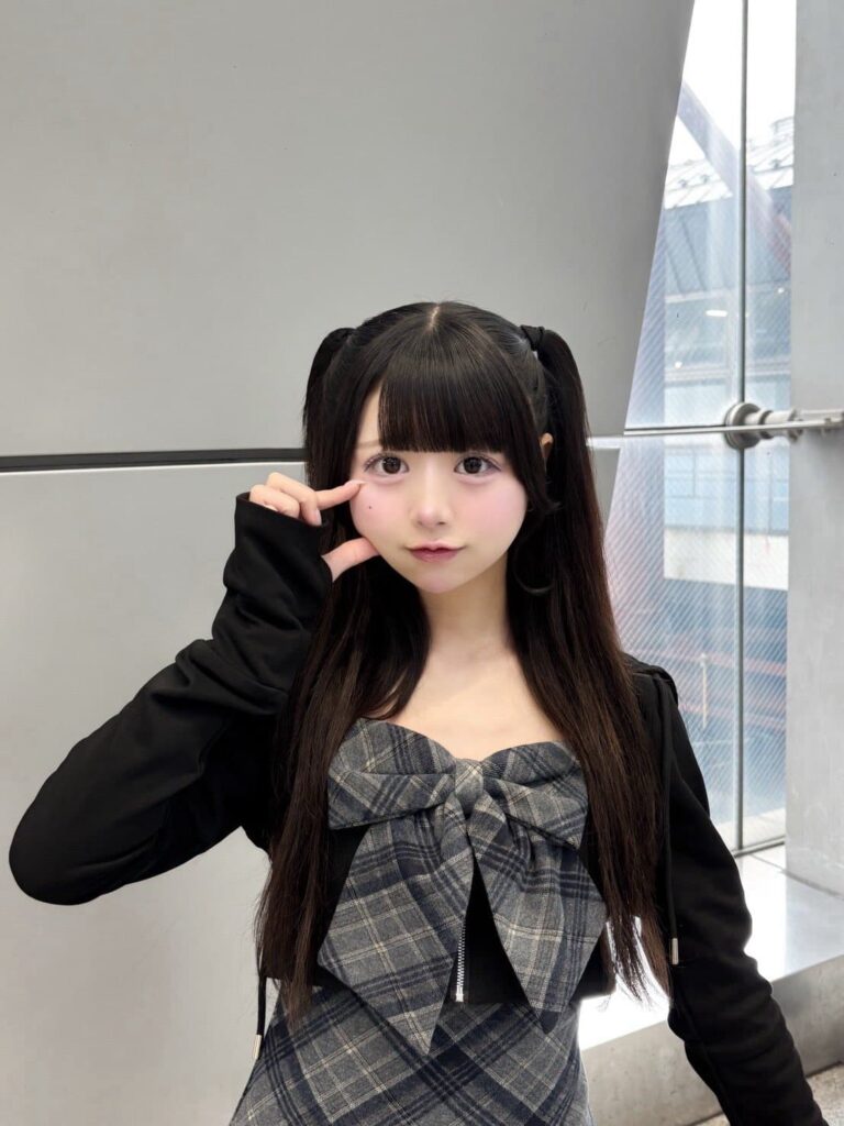 羽雲 ろこ(わくも ろこ)【スカイブルー】プロフィール|MEGAFON【メガフォン】画像