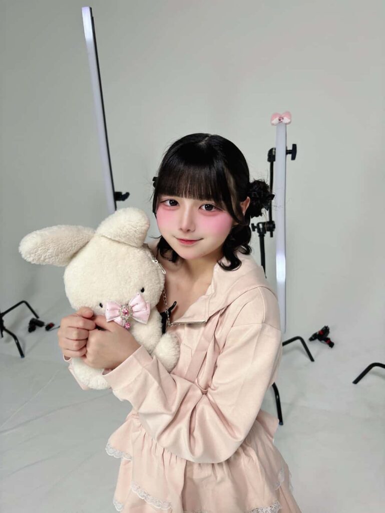 明音 いろは(らむね いろは)【ブルー】プロフィール|MEGAFON【メガフォン】画像