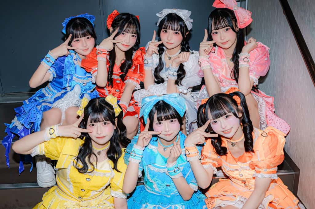 アーティスト写真 コスチューム 1