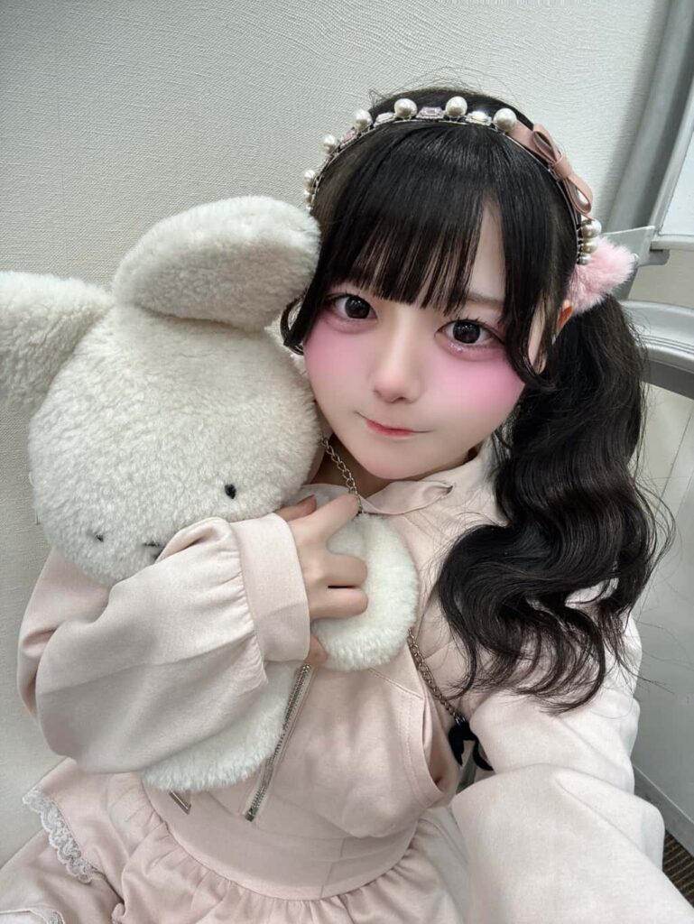 明音 いろは(らむね いろは)【ブルー】プロフィール|MEGAFON【メガフォン】画像