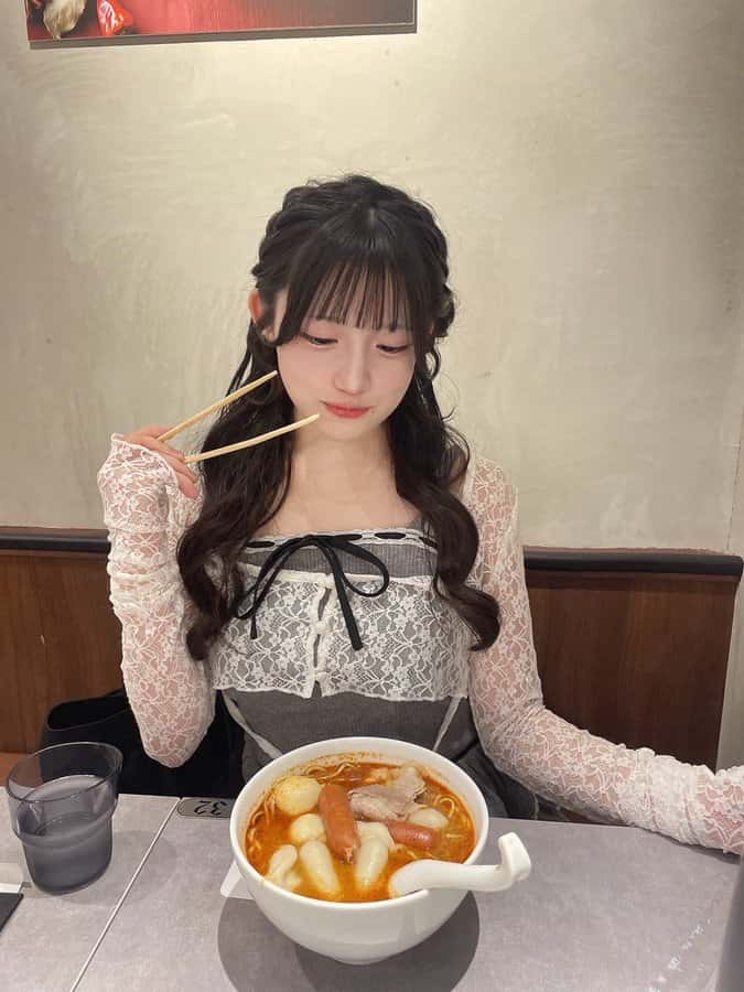 星野 あみ（ほしの あみ）【レッド】プロフィール｜MEGAFON【メガフォン】画像