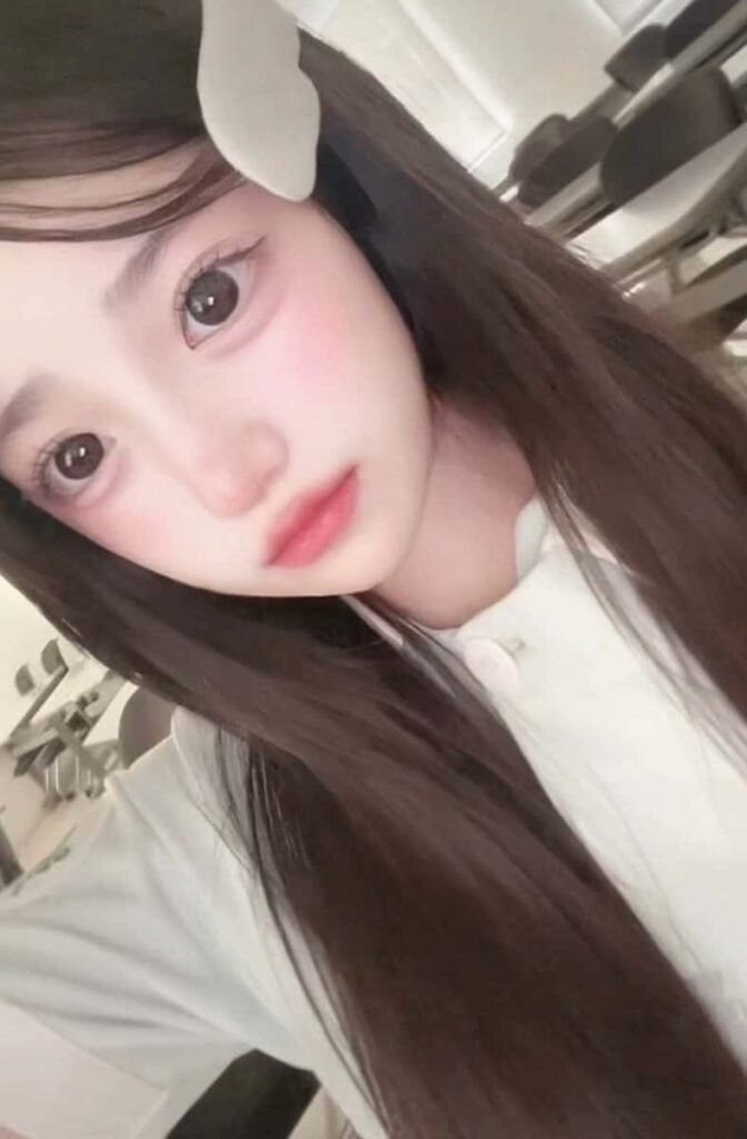 星野 あみ（ほしの あみ）【レッド】プロフィール｜MEGAFON【メガフォン】画像