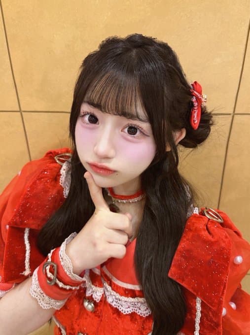 星野 あみ（ほしの あみ）【レッド】プロフィール｜MEGAFON【メガフォン】画像