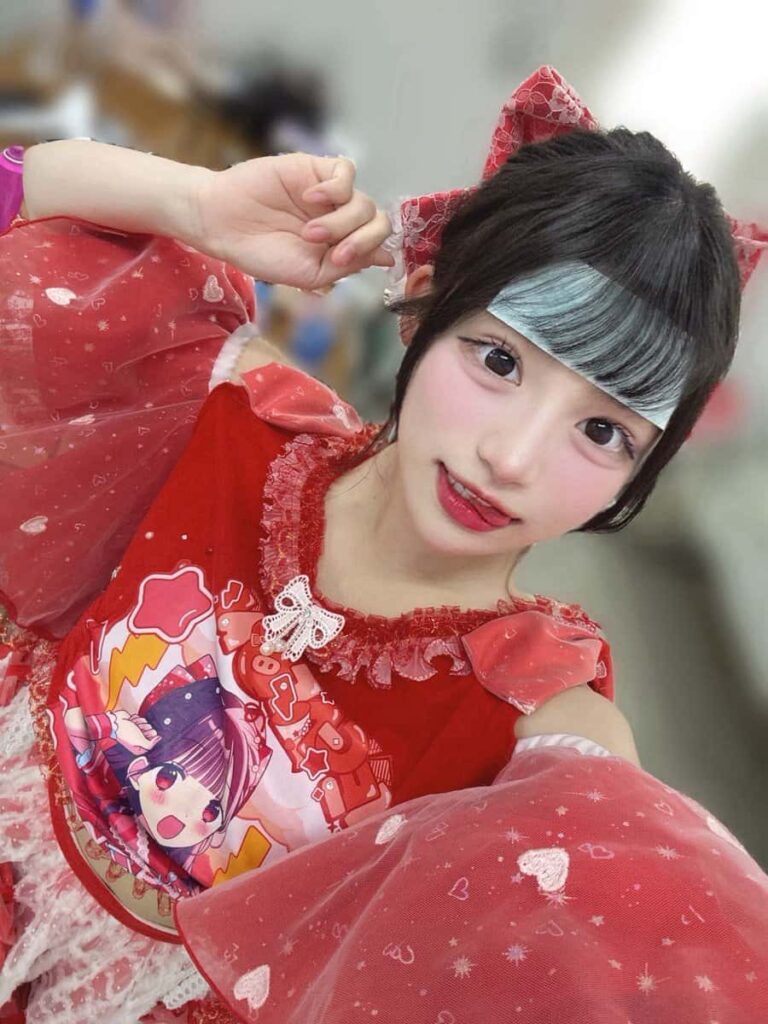星野 あみ（ほしの あみ）【レッド】プロフィール｜MEGAFON【メガフォン】画像