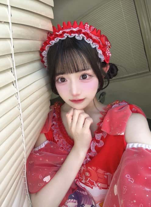 星野 あみ（ほしの あみ）【レッド】プロフィール｜MEGAFON【メガフォン】画像