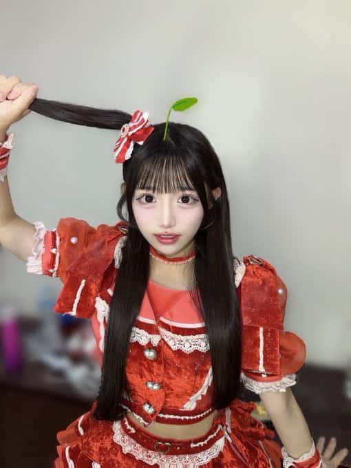 星野 あみ（ほしの あみ）【レッド】プロフィール｜MEGAFON【メガフォン】画像