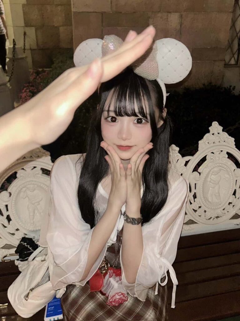 好実 れん(このみ れん)【ピンク】プロフィール|MEGAFON【メガフォン】画像