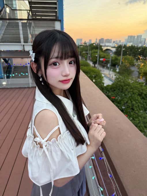 星野 あみ（ほしの あみ）【レッド】プロフィール｜MEGAFON【メガフォン】画像