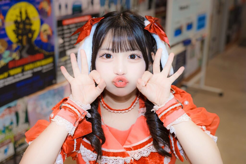星野 あみ（ほしの あみ）【レッド】プロフィール｜MEGAFON【メガフォン】画像