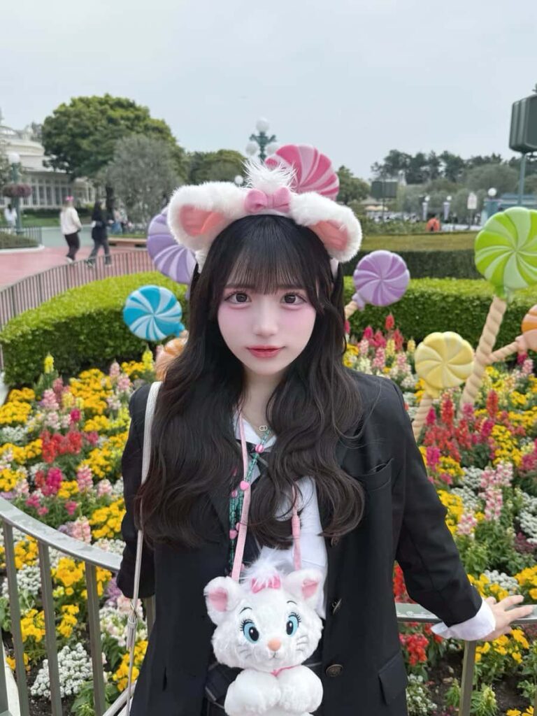 星野 あみ（ほしの あみ）【レッド】プロフィール｜MEGAFON【メガフォン】画像