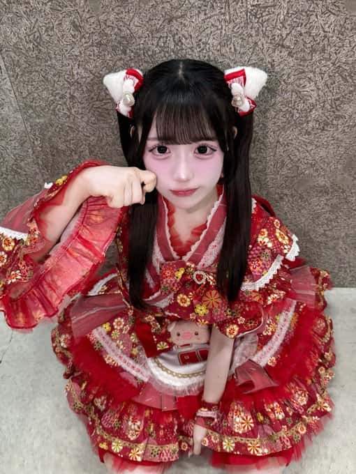 星野 あみ（ほしの あみ）【レッド】プロフィール｜MEGAFON【メガフォン】画像