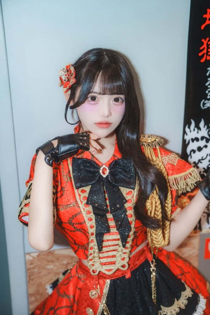 星野 あみ（ほしの あみ）【レッド】プロフィール｜MEGAFON【メガフォン】画像