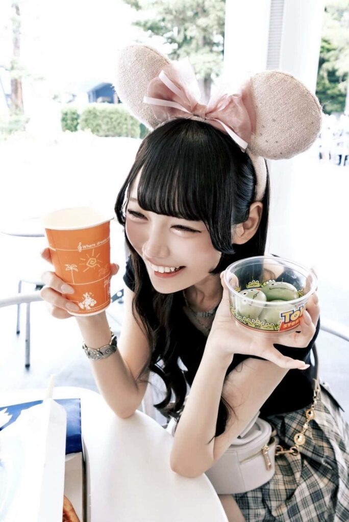 好実 れん(このみ れん)【ピンク】プロフィール|MEGAFON【メガフォン】画像