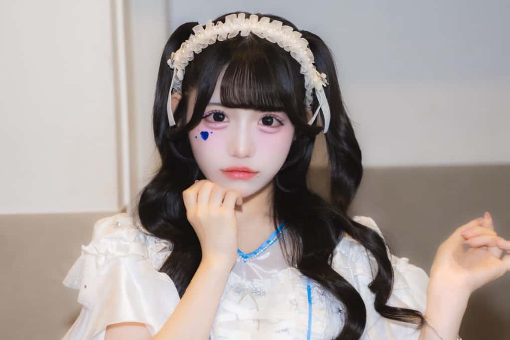 星野 あみ(ほしの あみ)【レッド】プロフィール|MEGAFON【メガフォン】画像