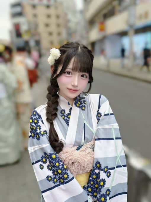 星野 あみ(ほしの あみ)【レッド】プロフィール|MEGAFON【メガフォン】画像