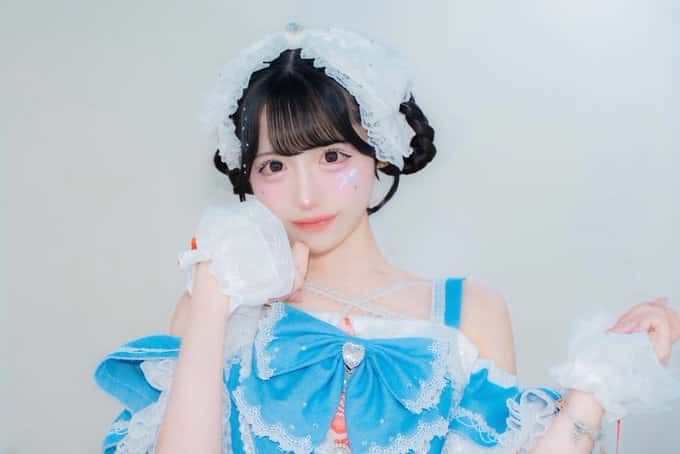 星野 あみ(ほしの あみ)【レッド】プロフィール|MEGAFON【メガフォン】画像