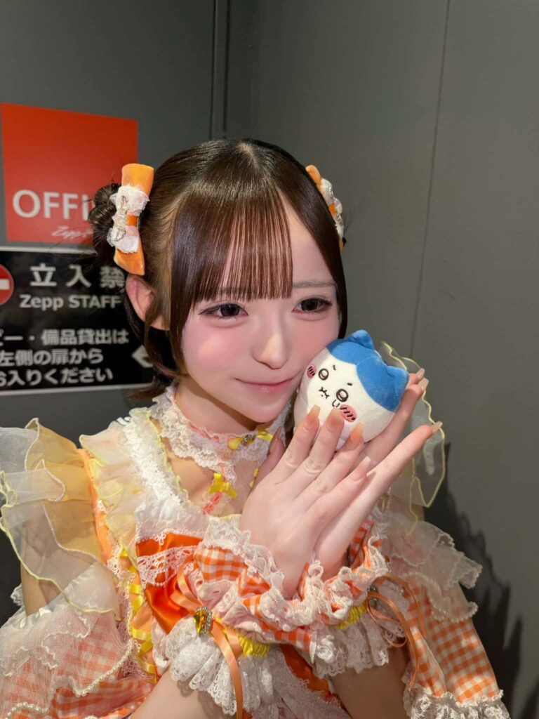 小晴 のか(こはる のか)【オレンジ】プロフィール|MEGAFON【メガフォン】画像