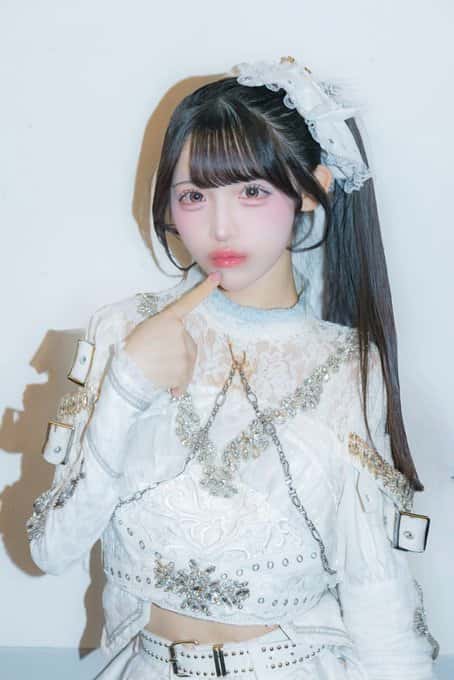 星野 あみ(ほしの あみ)【レッド】プロフィール|MEGAFON【メガフォン】画像