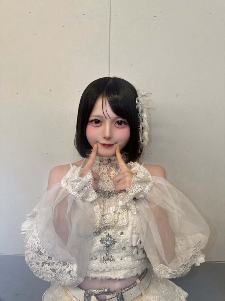 明音 いろは(らむね いろは)【ブルー】プロフィール|MEGAFON【メガフォン】画像