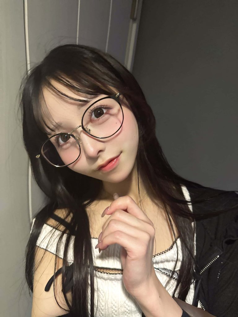 宮代 ゆき(みやしろ ゆき)【ホワイト】プロフィール|MEGAFON【メガフォン】画像
