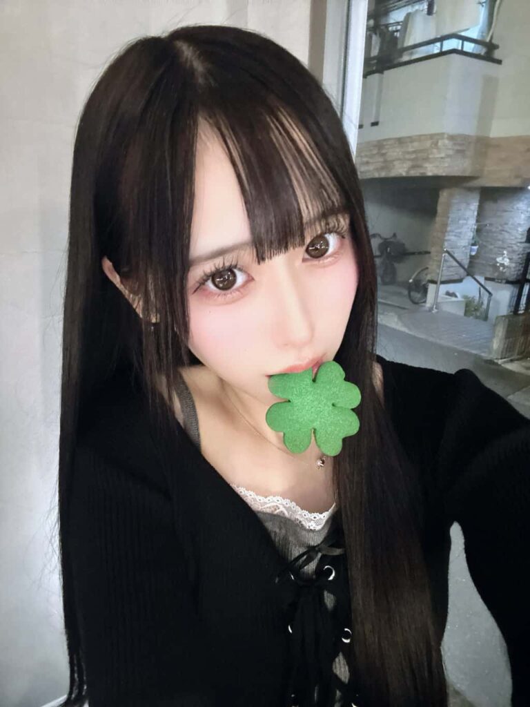 幸野 れいあ( ゆきの れいあ )【レッド】プロフィール｜Pastel Closet【パスクロ】