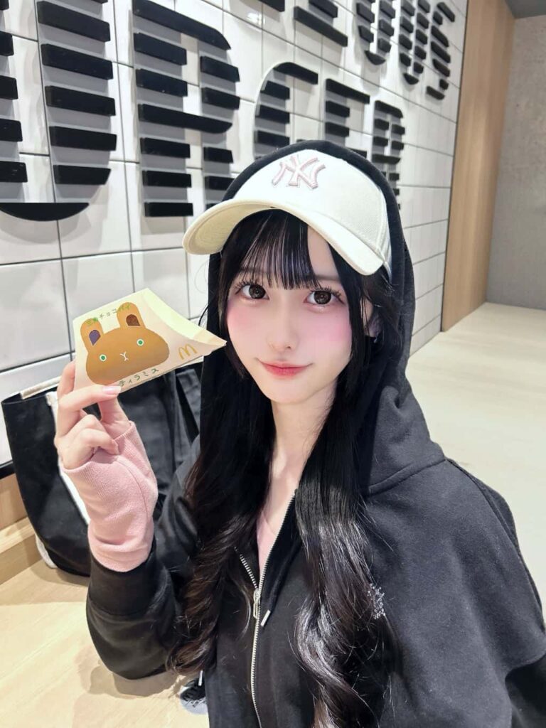 幸野 れいあ( ゆきの れいあ )【レッド】プロフィール｜Pastel Closet【パスクロ】