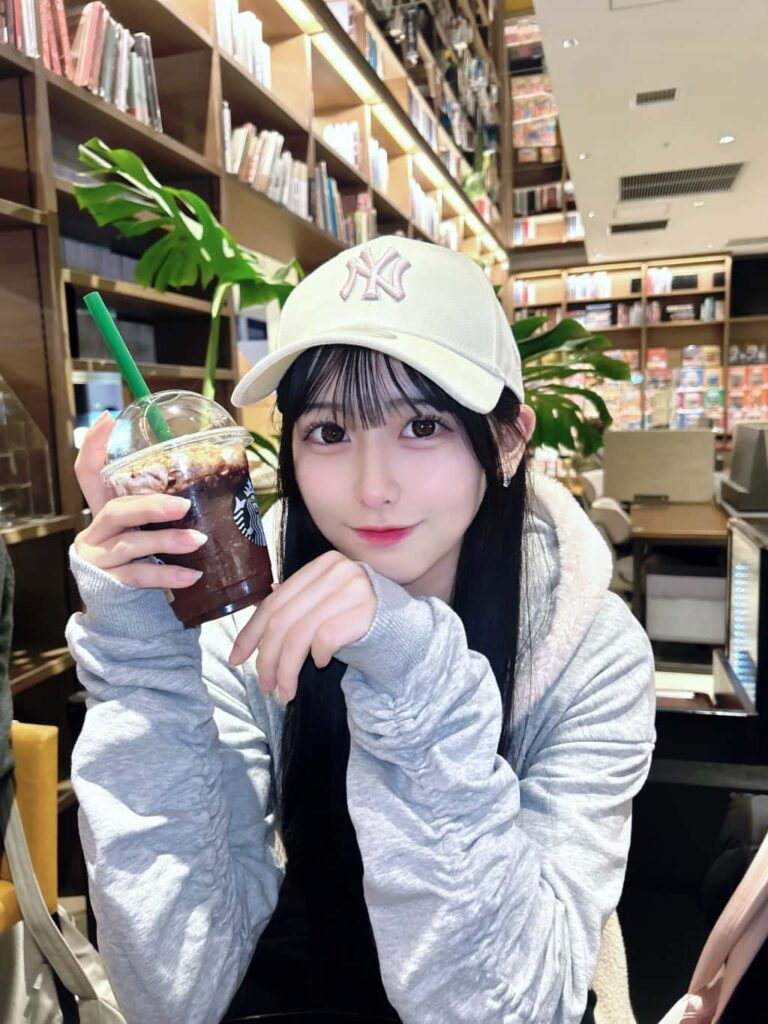 幸野 れいあ( ゆきの れいあ )【レッド】プロフィール｜Pastel Closet【パスクロ】