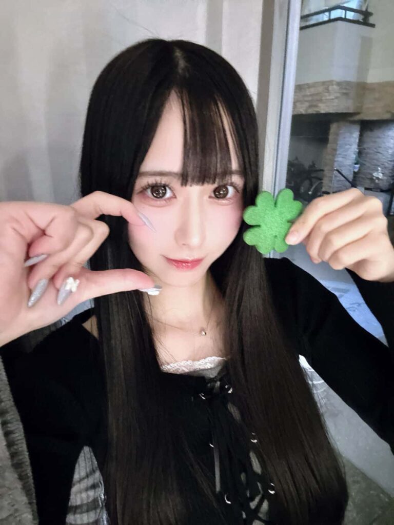 幸野 れいあ( ゆきの れいあ )【レッド】プロフィール｜Pastel Closet【パスクロ】