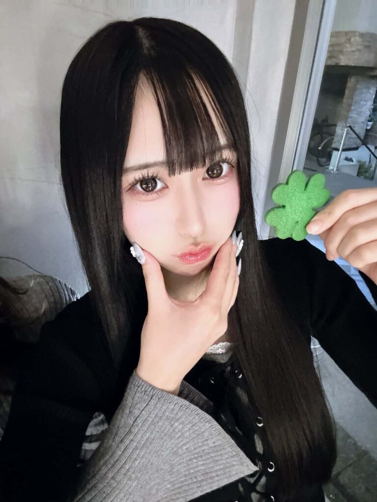 幸野 れいあ( ゆきの れいあ )【レッド】プロフィール｜Pastel Closet【パスクロ】