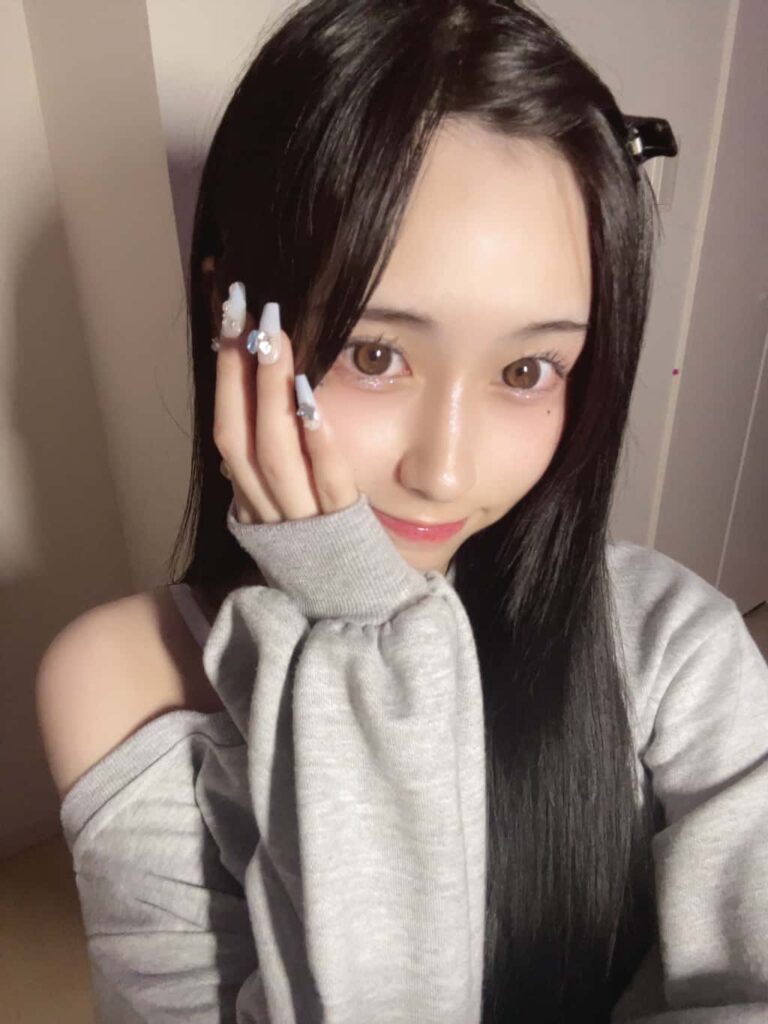 幸野 れいあ( ゆきの れいあ )【レッド】プロフィール｜Pastel Closet【パスクロ】