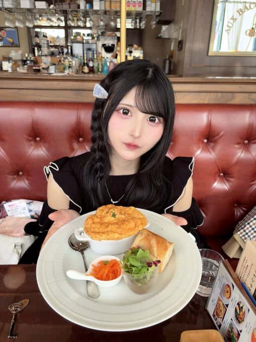 鈴都りせ（すずみや りせ）【青色】プロフィール｜iON!【アイオン】画像