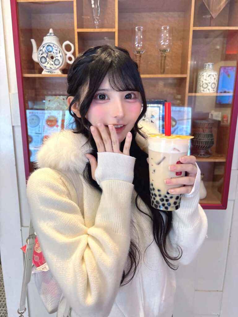 鈴都りせ（すずみや りせ）【青色】プロフィール｜iON!【アイオン】画像