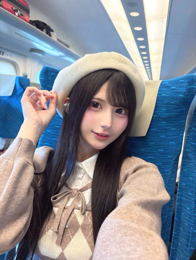 鈴都りせ（すずみや りせ）【青色】プロフィール｜iON!【アイオン】画像