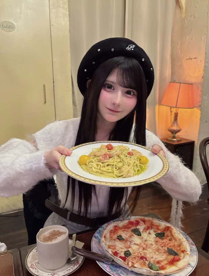 鈴都りせ（すずみや りせ）【青色】プロフィール｜iON!【アイオン】画像