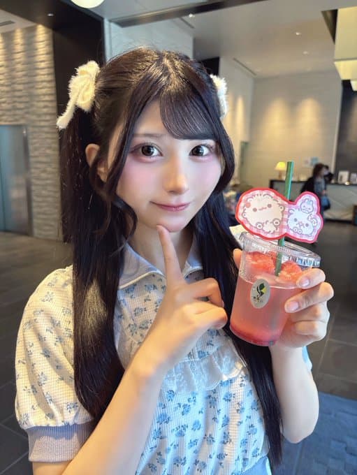 鈴都りせ(すずみや りせ)【青色】プロフィール|iON!【アイオン】 画像