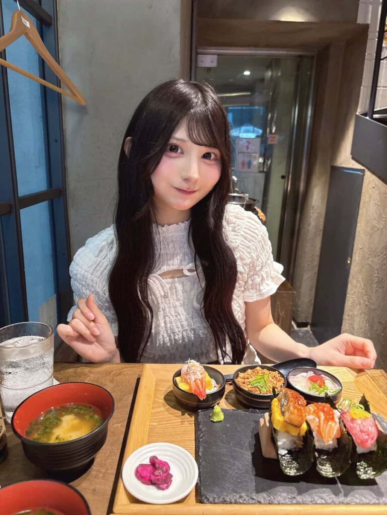鈴都りせ(すずみや りせ)【青色】プロフィール|iON!【アイオン】 画像