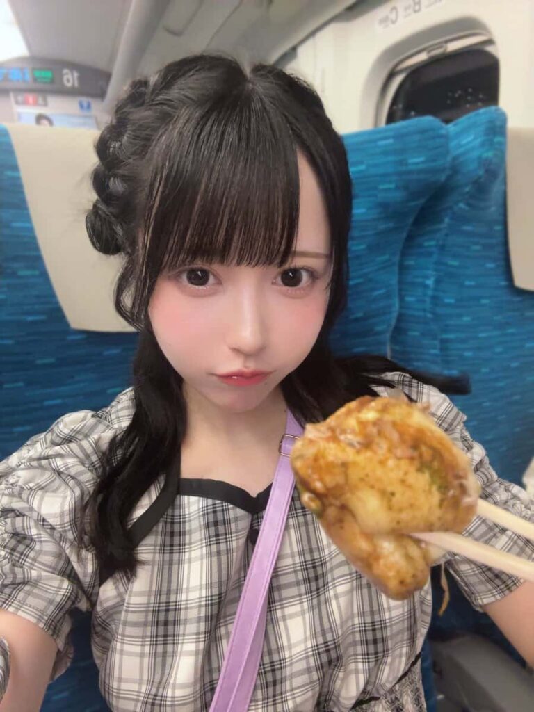 伽久耶 くらら(かぐや くらら)【紫色】プロフィール|iON!【アイオン】 画像