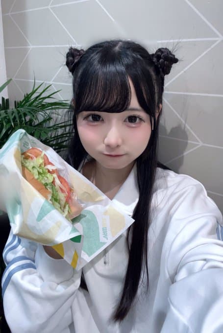 儚寧この(はかね この)【緑色】プロフィール|iON!【アイオン】 画像