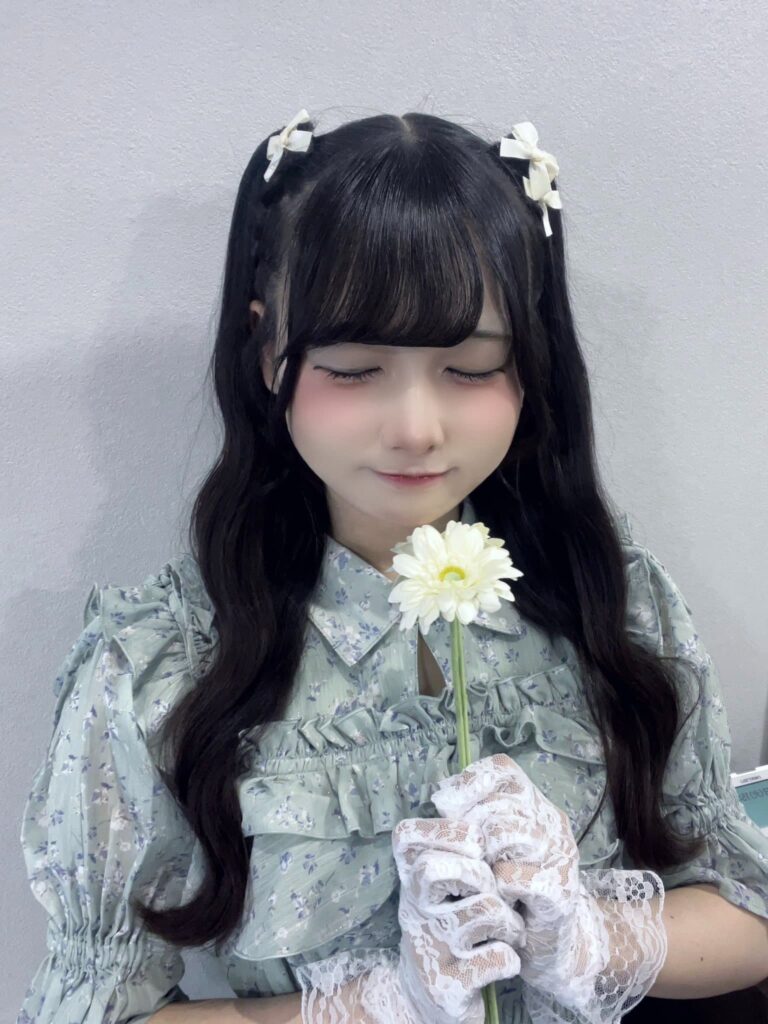 儚寧この(はかね この)【緑色】プロフィール|iON!【アイオン】 画像