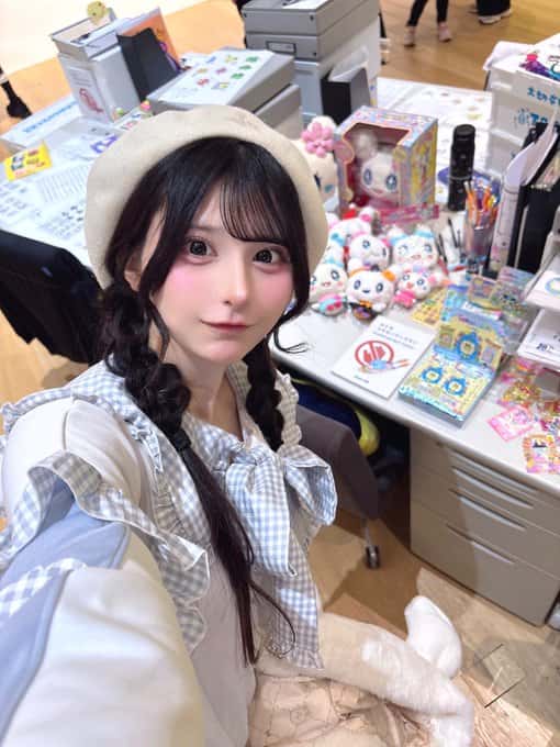 鈴都りせ（すずみや りせ）【青色】プロフィール｜iON!【アイオン】画像