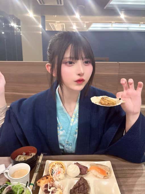 鈴都りせ（すずみや りせ）【青色】プロフィール｜iON!【アイオン】画像 